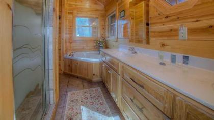 Blackberry Lodge by Escape to Blue Ridge - image 15