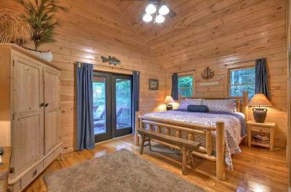 Aska Adventure Lodge by Escape to Blue Ridge - image 7