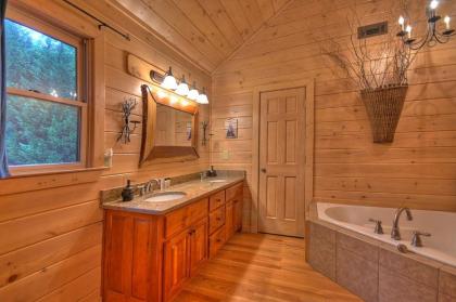 Aska Adventure Lodge by Escape to Blue Ridge - image 9