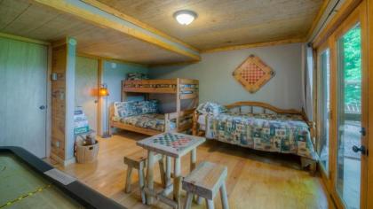 Blue Chase Lodge by Escape to Blue Ridge - image 7