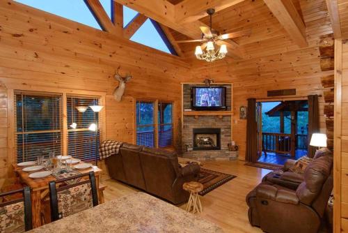 Bearfoot Bungalow by Escape to Blue Ridge - main image