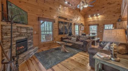 Cozy Cub Cabin by Escape to Blue Ridge - image 14