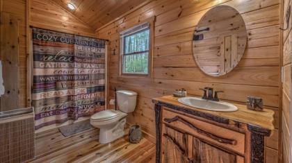 Cozy Cub Cabin by Escape to Blue Ridge - image 8