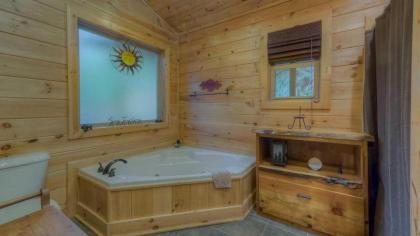 Colby's Cabin by Escape to Blue Ridge - image 4