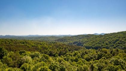 High Country Hideaway by Escape to Blue Ridge - image 3