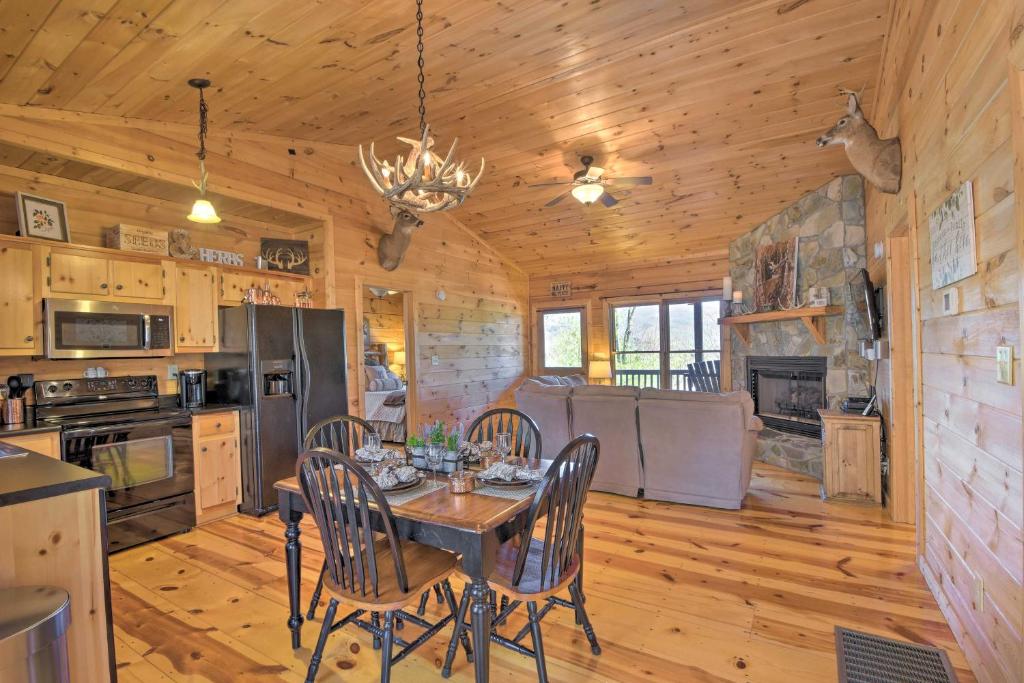 Rustic Cabin with BBQ about 9 Miles to Blue Ridge Lake! - image 7