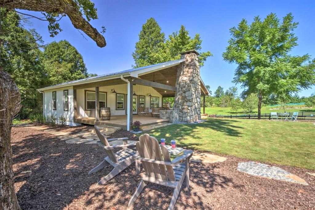 Blue Ridge Cottage Modern Solace in the Mtns - image 2