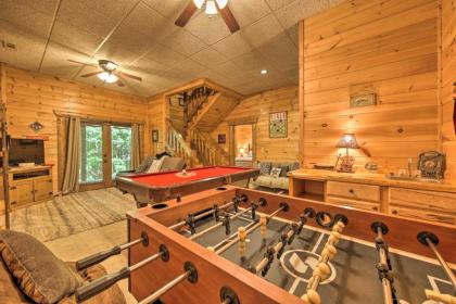 Peaceful Forest Escape with Game Room and Hot Tub - image 14