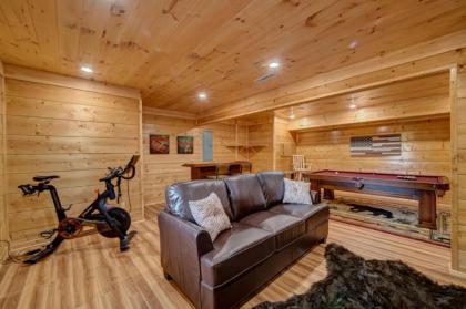 Mountain Bear Lodge by Escape to Blue Ridge - image 5