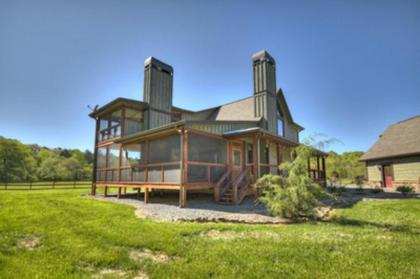 Firefly Farmhouse by Escape to Blue Ridge - image 11