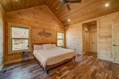 Hidden Creek Cabin by Escape to Blue Ridge - image 11