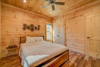 Hidden Creek Cabin by Escape to Blue Ridge - image 15