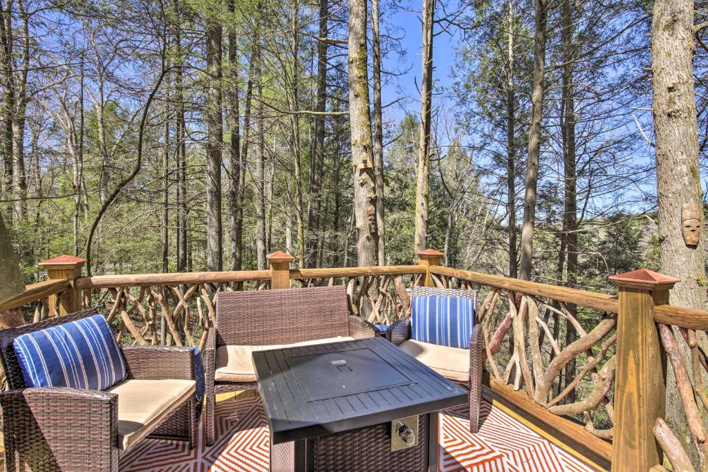 Creekside Blue Ridge Cabin with Decks and Grill! - image 4