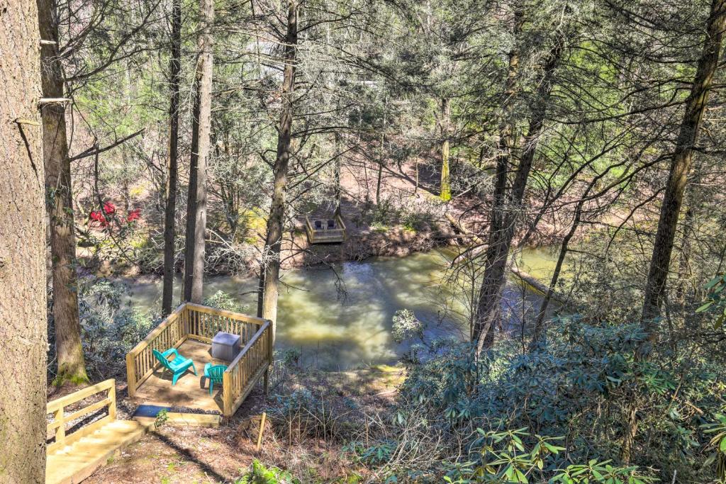 Creekside Blue Ridge Cabin with Decks and Grill! - image 7