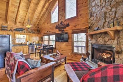 Mtn Top Cabin with Lake View Games and Hot Tub! - image 5