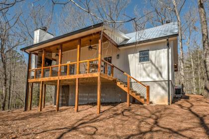 Farmhouse on Pine Terrace by Escape to Blue Ridge - image 18