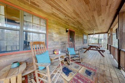 Whisper Creek Retreat - image 18