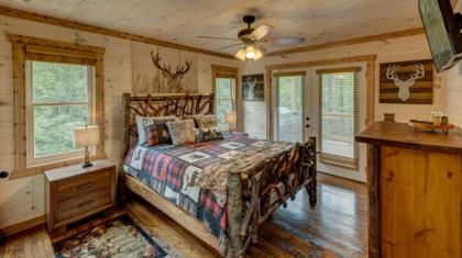 A Cozy Corner Cabin by Escape to Blue Ridge - image 9