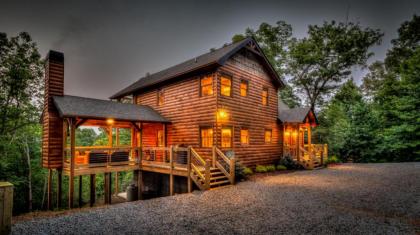 Sasquatch Chalet by Escape to Blue Ridge - image 7