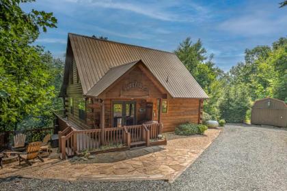 Standing Bear Lodge by Escape to Blue Ridge - image 2