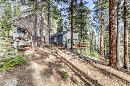 Black Butte Ranch: Hilltop Getaway - image 11