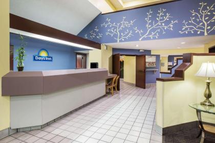 Days Inn by Wyndham Blue Springs - image 8