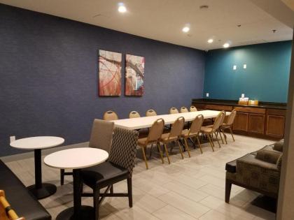 Hampton Inn Kansas City Blue Springs - image 17