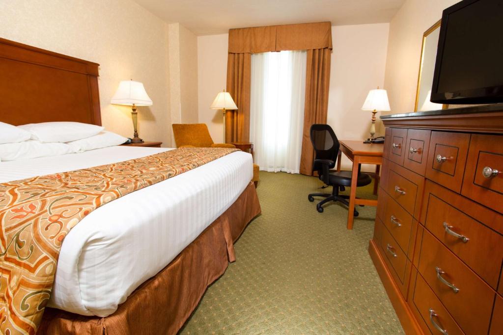 Drury Inn & Suites Independence Kansas City - image 7