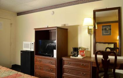 Economy Inn Bluefield - image 14