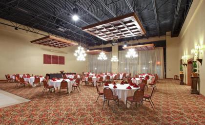 Holiday Inn Blytheville an IHG Hotel - image 8