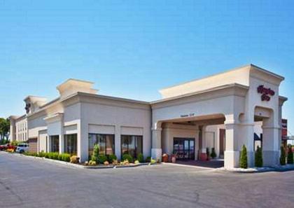 Hampton Inn Blytheville - image 2