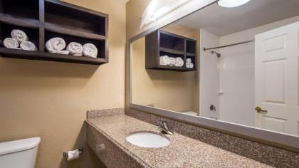 Best Western Boerne Inn & Suites - image 14