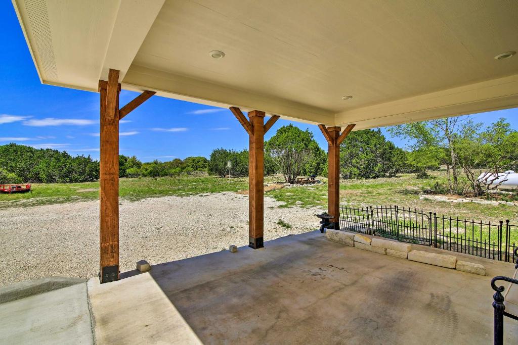 Beautiful Boerne Casita - 13 Mi to Downtown! - image 3