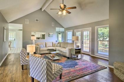 Renovated Home Nestled on Cibolo Creek with Fire Pit - image 14