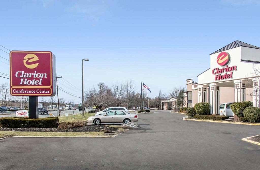 Clarion Hotel and Conference Center - main image