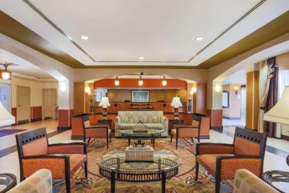 La Quinta by Wyndham Islip - MacArthur Airport - image 11