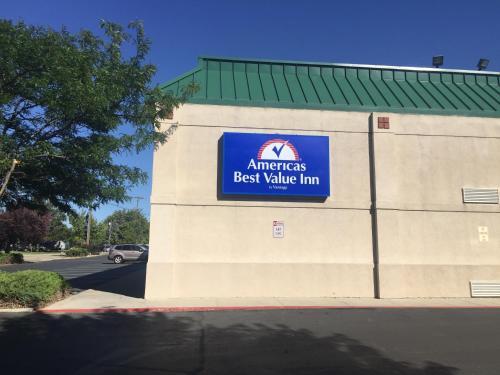 Americas Best Value Inn & Suites-Boise - image 2