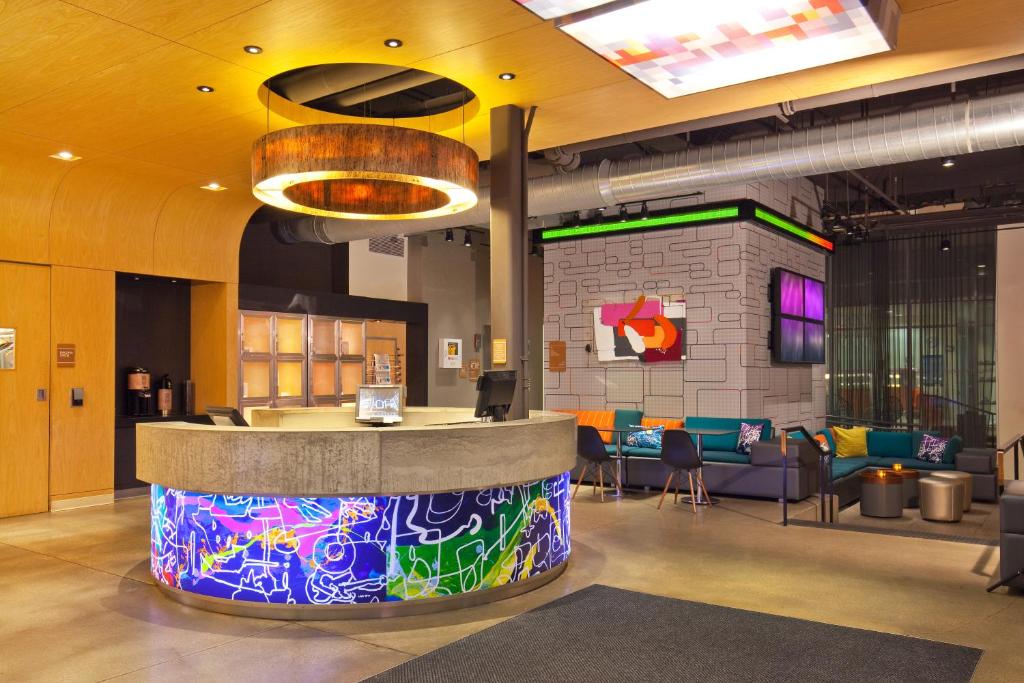 Aloft Bolingbrook - image 6