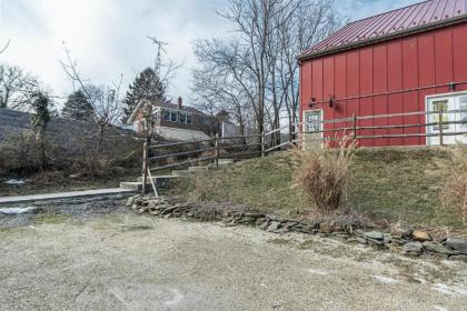 The Loft at the Barn - image 14