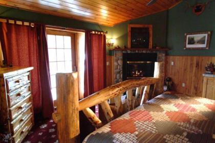 Lake George Boathouse Bed & Breakfast - image 6