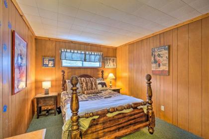 Alderbrook Lodge in Bolton with Private Lake! - image 15