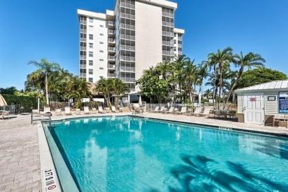 Chic Bonita Springs Studio with Community Amenities! - image 14