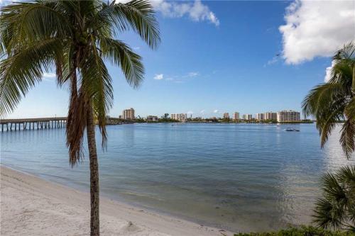 Lovers Key Beach Club 301 1 Bedroom Beach Front Pool Sleeps 4 - main image