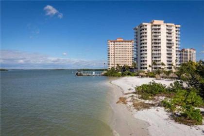 Lovers Key Beach Club 301 1 Bedroom Beach Front Pool Sleeps 4 - image 5