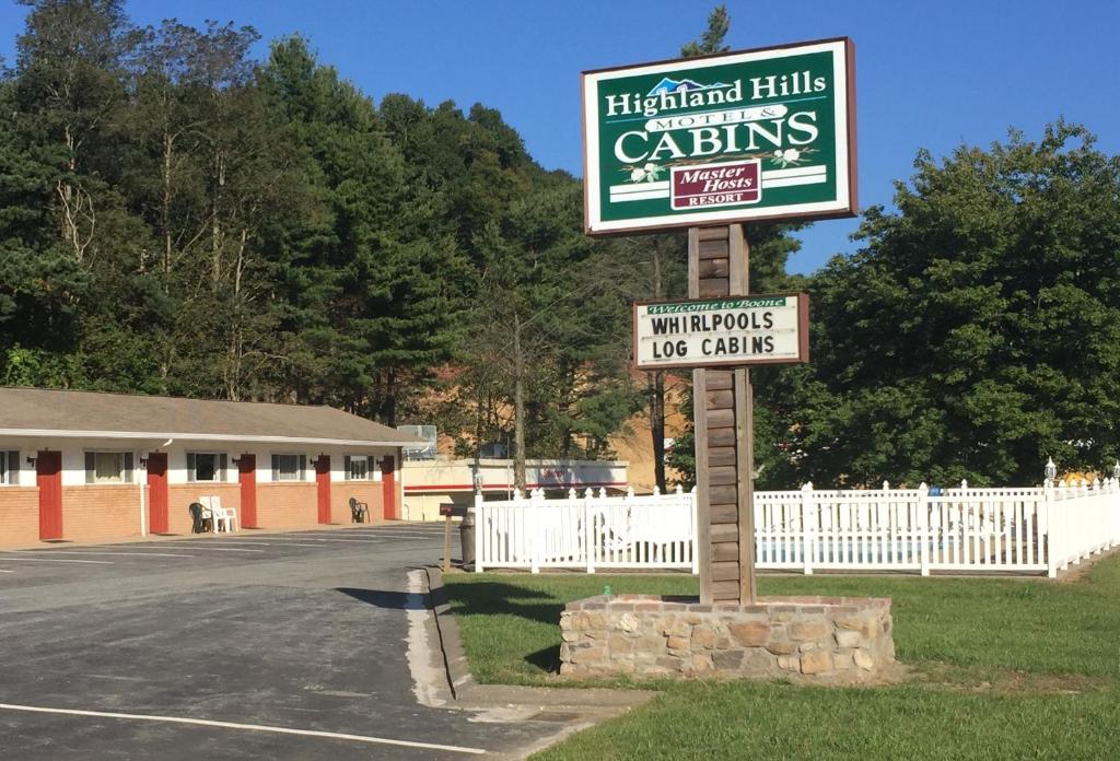 Highland Hills Motel & Cabins - main image