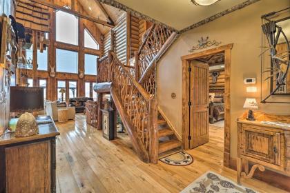 Boone Cabin with Deck Hot Tub and Mountain Views! - image 6