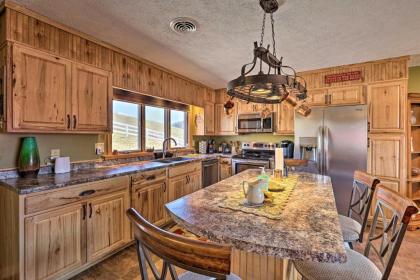 Comfy Ranch Apartment in New River Stables! - image 7