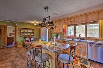 Comfy Ranch Apartment in New River Stables! - image 9