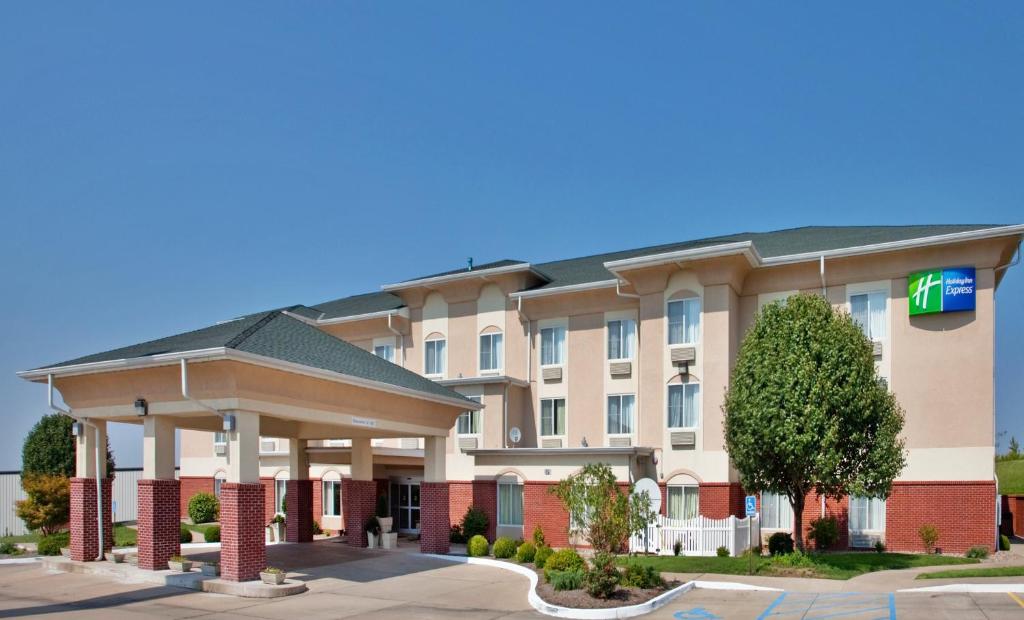 Holiday Inn Express Boonville an IHG Hotel - main image