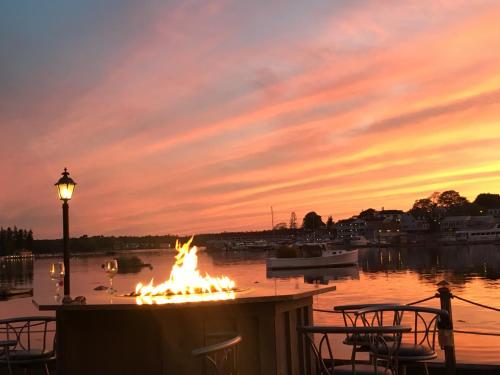 Boothbay Harbor Inn - main image